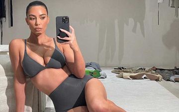 Kim Kardashian Draws All Attention Towards Her Perfect Mirror Selfie; Drops A Bomb Posing In Hot Body Basics