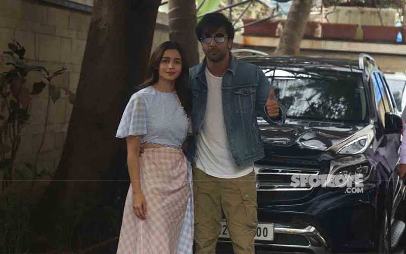 Ranbir Kapoor And Alia Bhatt Get Clicked At The Their New Under-Construction Bungalow; Couple Arrives Together To Check Progress