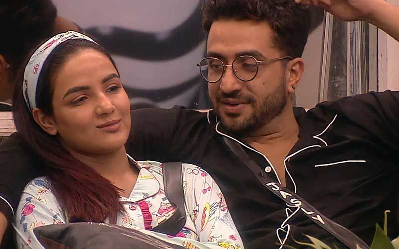 Bigg Boss 14 Grand Finale: Aly Goni Gives Jasmin Bhasin His Jacket And Helps Her During The Show; Fans Notice Former’s Gentlemanly Gesture