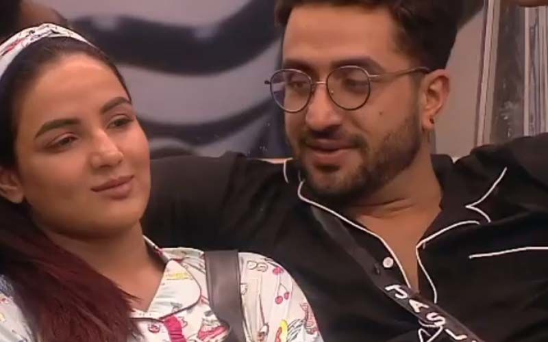 Bigg Boss 14 fame Jasmin Bhasin Says 'Possible Hi Nahi Hai' When Asked About Marriage Plans With Aly Goni; 'Naya Naya Pyar Hua Hai'