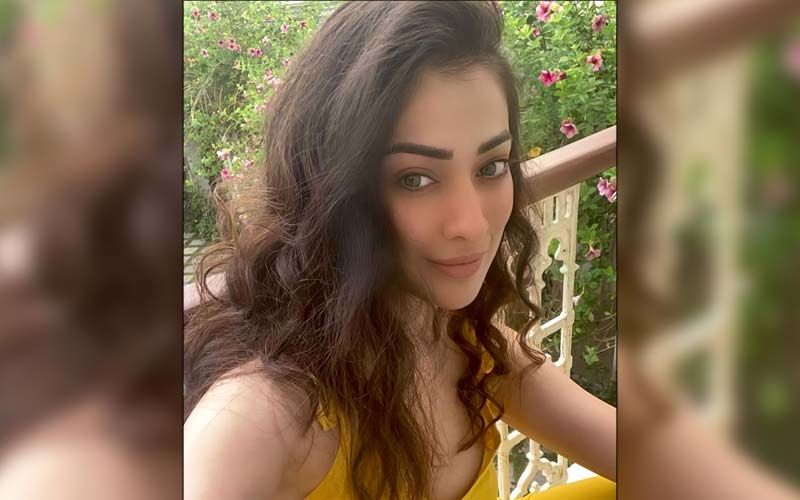 Raai Laxmi Shares A Breathtaking View Of Her Just Out Of The Bed Look