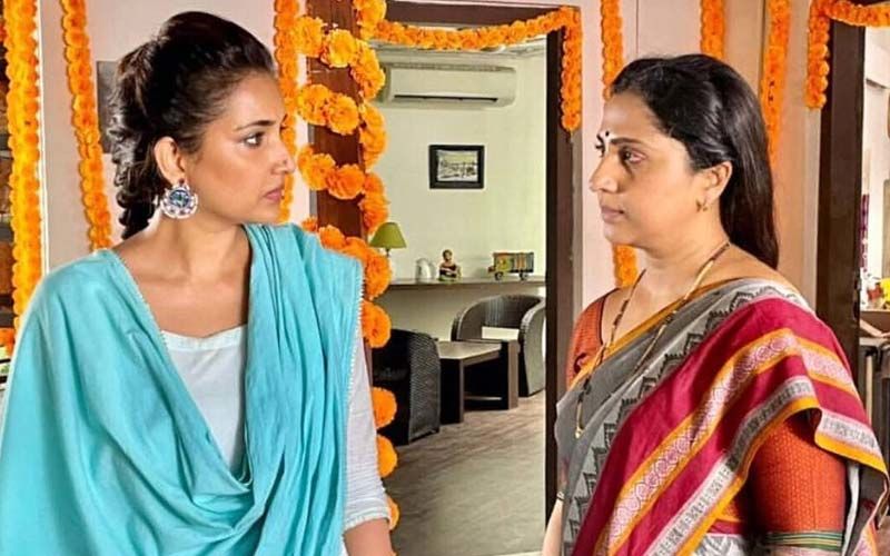 Arundhati Bonds With Sanjana? Rupali Bhosle And Madhurani Prabhulkar Have Fun Behind The Sets Of Aai Kuthe Kay Karte