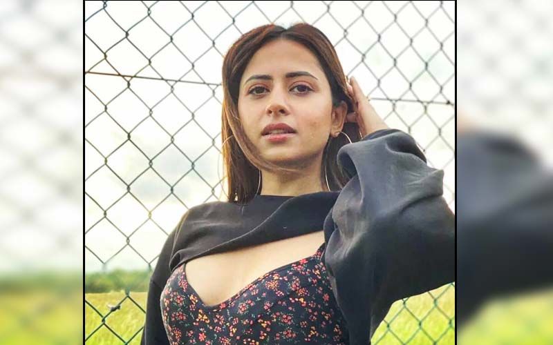 Sargun Mehta Looks Drop-Dead Gorgeous In Her Latest Pictures; We Can't Get Our Eyes Off Her