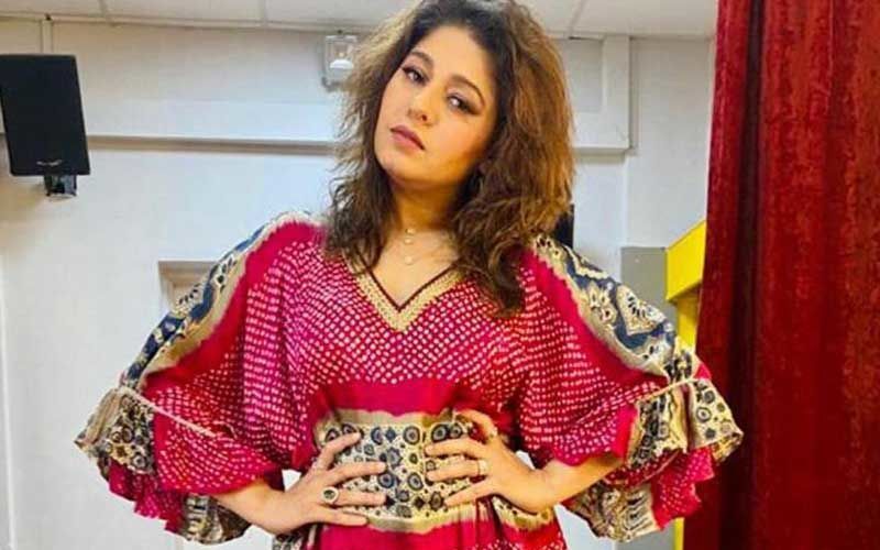 Sunidhi Chauhan REVEALS How Singers  Use Auto Tune These Days! Says 'Its Common During Live Performances'