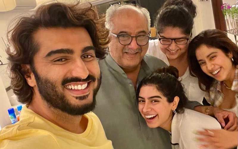 Janhvi Kapoor, Khushi Kapoor Get Together With Anshula And Arjun Kapoor To Celebrate Father's Day 2021; Boney Kapoor Is Delirious With Joy - Inside PIC
