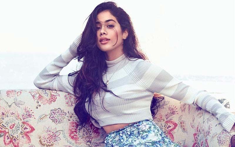 Netizens Claim Janhvi Kapoor Had A 'Cold Response' To A Fan Who Traveled From Rajasthan To Meet Her- WATCH