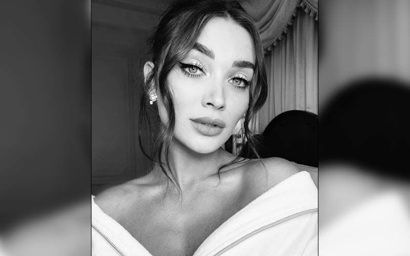 Amy Jackson Looks Straight Out Of A Disney Fairytale In Her Princess-Like Burgundy Gown At Cannes 2021