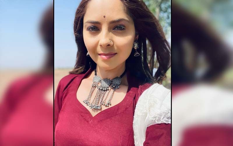 Sonalee Kulkarni Wraps The Shoot Of Her Mystery Project, Actress Teases Fans With A Hint About Her Character