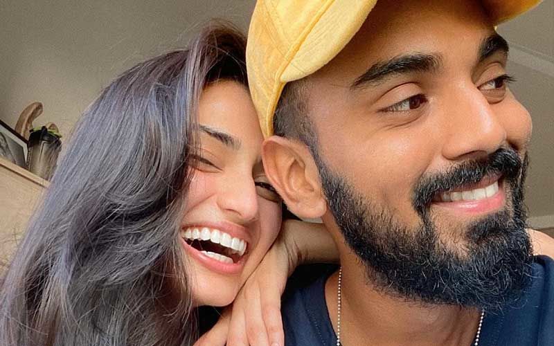 KL Rahul And Athiya Shetty's UNSEEN PIC: The Rumoured Couple Look Happiest As They Enjoy With Friends-PIC