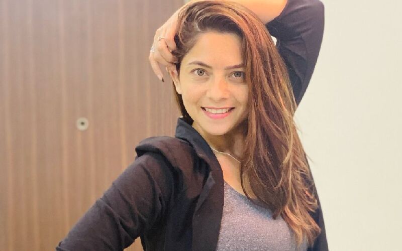Sonalee Kulkarni Celebrates Zero Covid Deaths In Mumbai; Actress Warns Fans To gear Up For More Good News