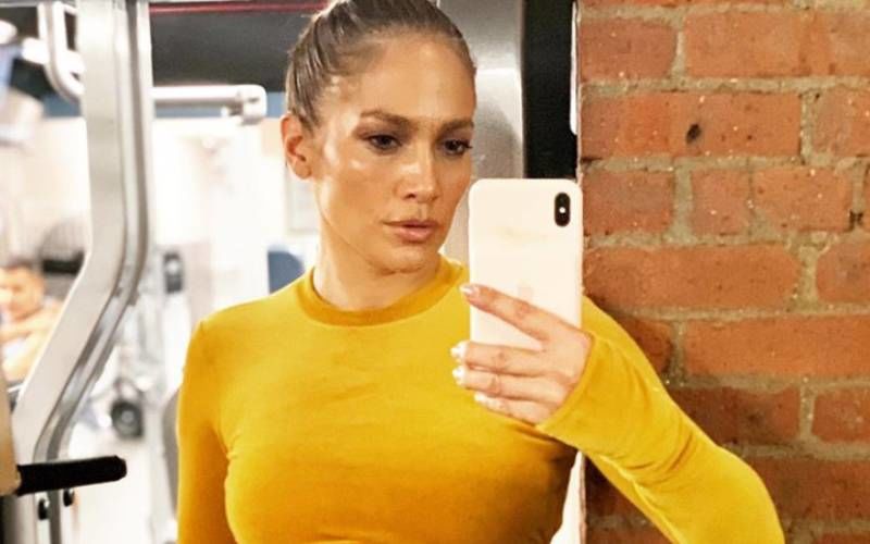 Jennifer Lopez's 'Sweaty SoLful Sunday' Picture Is Perfect To Motivate You To Hit The Gym