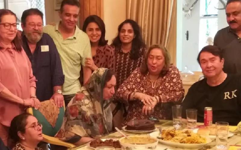 Neetu Kapoor, Babita And Randhir Kapoor Get Together For Family Lunch At Shammi Kapoor's Wife Neila's Home; See PHOTOS