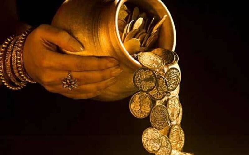 Dhanteras 2021: Why buying gold and utensils is considered