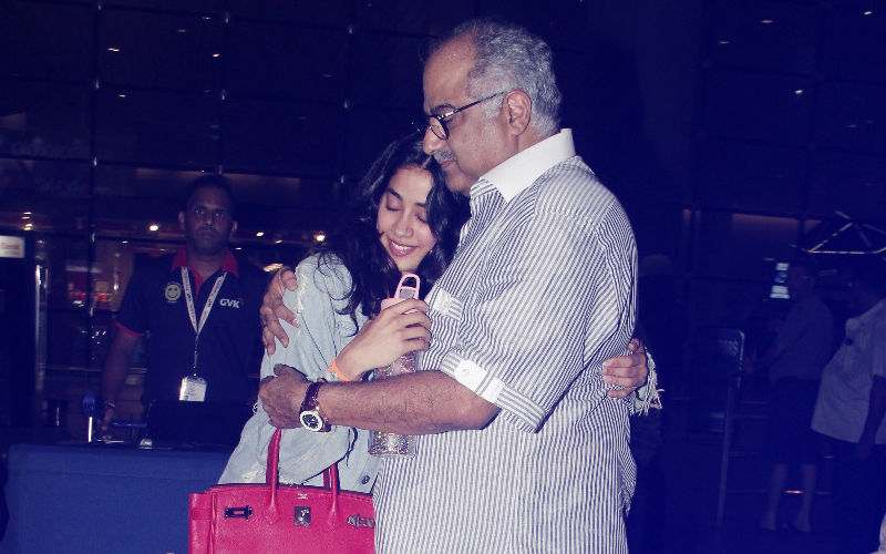 Boney Kapoor Gives Daughter Janhvi A Warm Hug As She Returns From New York