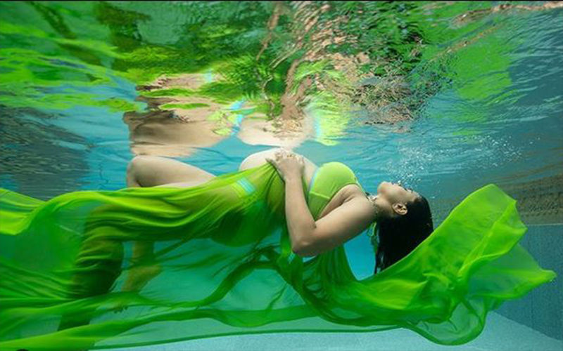 9 Months Pregnant Sameera Reddy Shares Underwater Maternity Photoshoot As She Launches The Campaign, #ImperfectlyPerfect