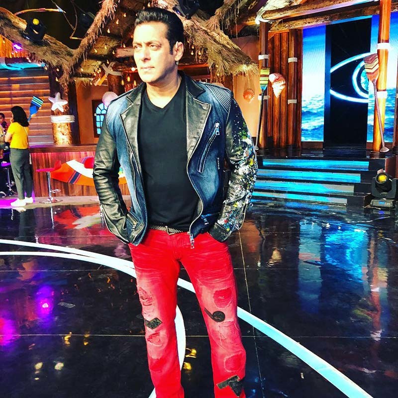 Beingsalmankhan  Salman khan wallpapers, Red leather jacket, Leather jacket