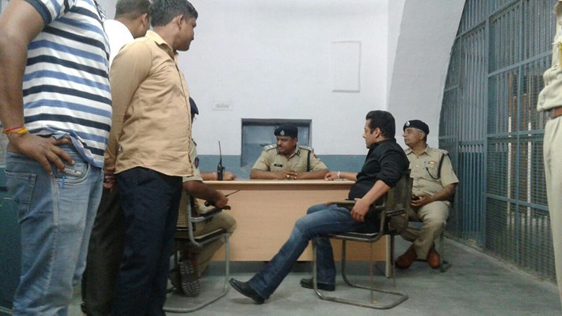 Salman Khan At Jodhpur Police Station