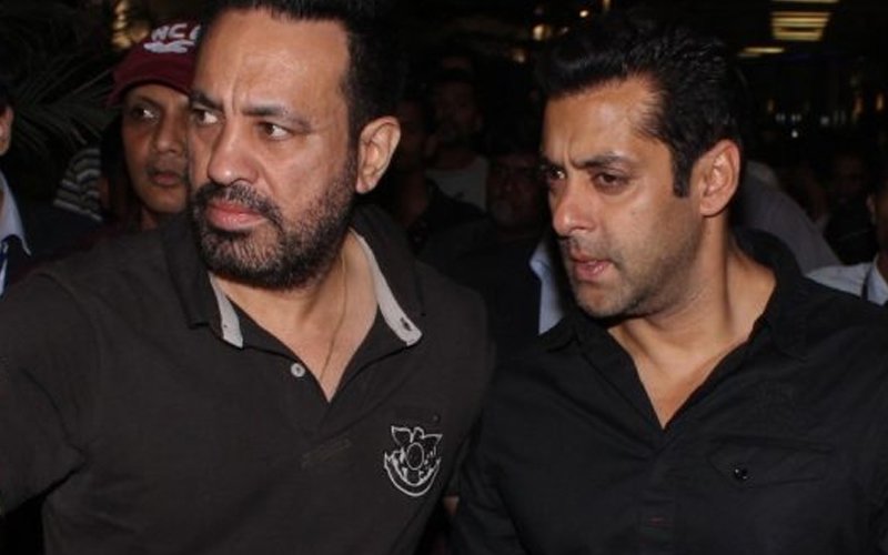 VIDEO: Mumbai Police Reaches Galaxy Apartment To Arrest Salman Khan’s Bodyguard Shera