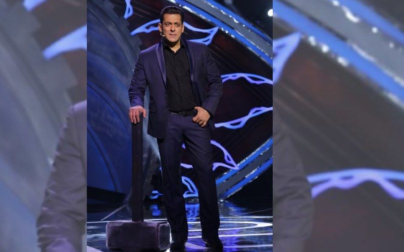 Bigg Boss 14 Grand Premiere: Salman Khan Introduces The Season With A Hammer; Fans Can't Get Over His Swag