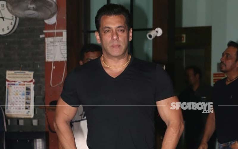 Salman Khan Applies For Gun License For Self-Protection Post DEATH THREATS; Visits Mumbai Police Headquarters-REPORT