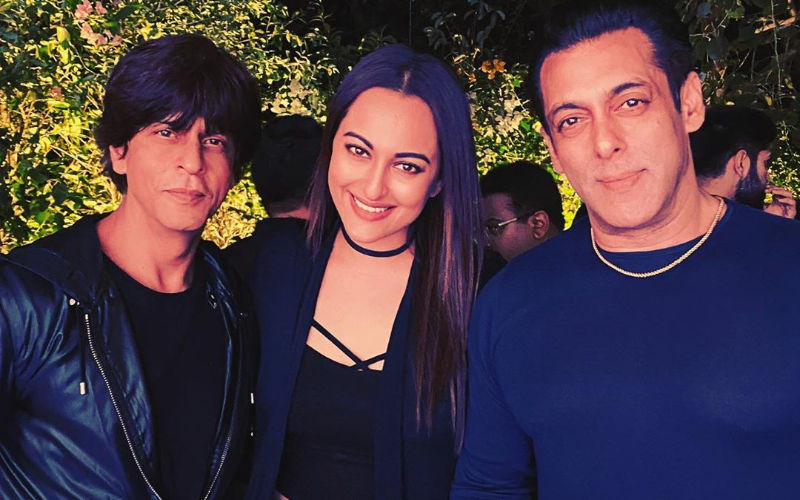 #HappyBirthdaySalmanKhan: Shah Rukh Khan Makes It To The Bash; Karan-Arjun's PIC Photobombed By Sonakshi