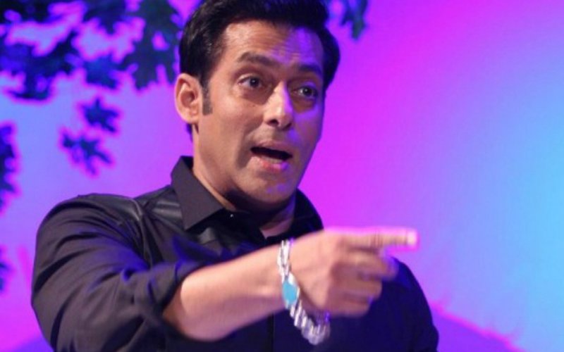 SOCIAL BUTTERFLY : Salman’s Fans Hurl ‘Maa-Behan’ Abuses At Him