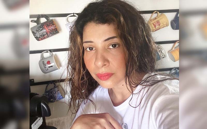 Sambhavna Seth Claims That Her Father Was ‘Medically Murdered’ By Delhi Hospital; Alleges They Are Trying To Hide The Nurse’s Identity, Shares Her PIC