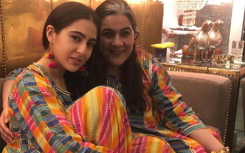 Sara Ali Khan's Saturday Day Out With Mommy Amrita Singh Is All About Matching Outfits; Their Fancy Masks Are Fashion Goals