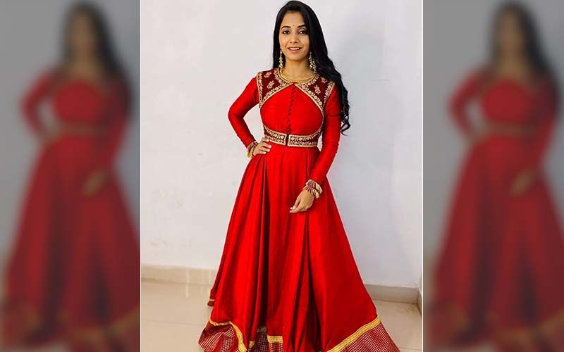 Sayali Sanjeev Mesmerises Our Senses In This Red Authentic Anarkali For Film Promotions