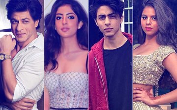 Click For Pic: Suhana, Aryan, Navya Naveli At The Beach With SRK