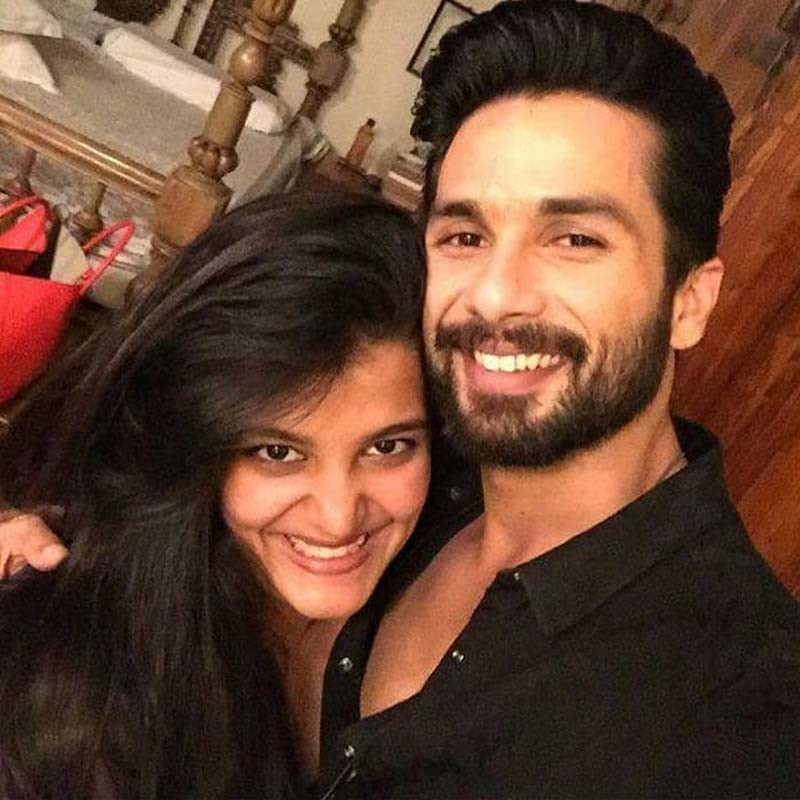 Shahid Kapoor And Sanah Kapoor Are All Smiles