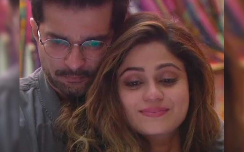 Bigg Boss OTT: Raqesh Bapat And Shamita Shetty Make Up With A Hug After A Huge Fight; Actor Leaves The Latter Blushing With A ‘Kiss’ Offer