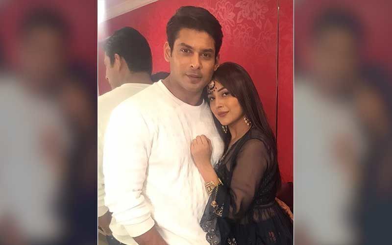 VIRAL! Late Sidharth Shukla's Mother, Shehnaaz Gill And His Elder Sister Indulge In Some Serious Conversation; SidNaaz Fans Get Emotional -VIDEO INSIDE