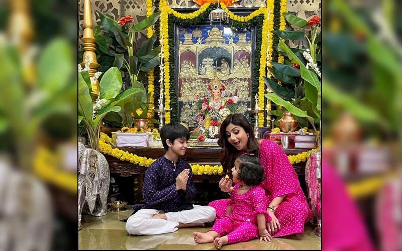 Ganesh Chaturthi 2021: Shilpa Shetty Twins With Son Viaan And Daughter Samisha As They Bid Goodbye To Ganpati Bappa -WATCH