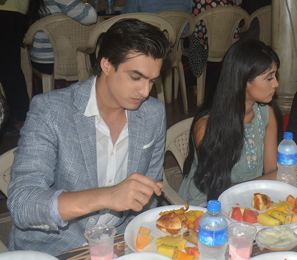Shivangi Joshi And Mohsin Khan Together Having Lunch
