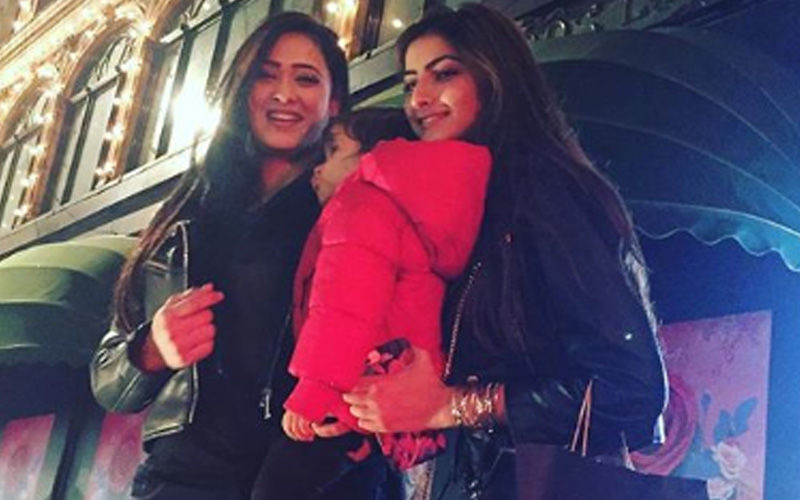 Shweta Tiwari Is Living Peaceful Moments With Daughter Palak Post The Storm, Shares An Adorable Picture