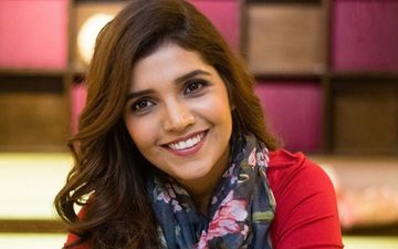 Mukta Barve To Share Stage With Kiran Bedi And Rani Mukherji For Creating Awareness On Women's Safety