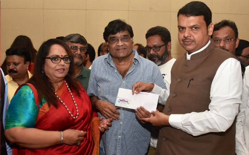 Team 'Vacuum Cleaner' Nirmiti Sawant and Ashok Saraf Donate For CM Relief Fund 2019 To Support Kolhapur Flood Victims