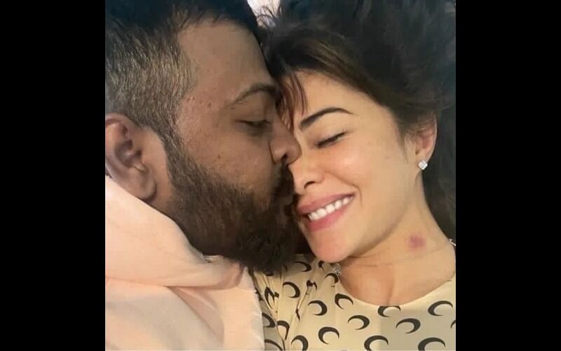 Sukesh Chandrashekhar Compares Love For Jacqueline Fernandez To Ram and Sita, Announces Exciting Fan Giveaway For "Stormrider"