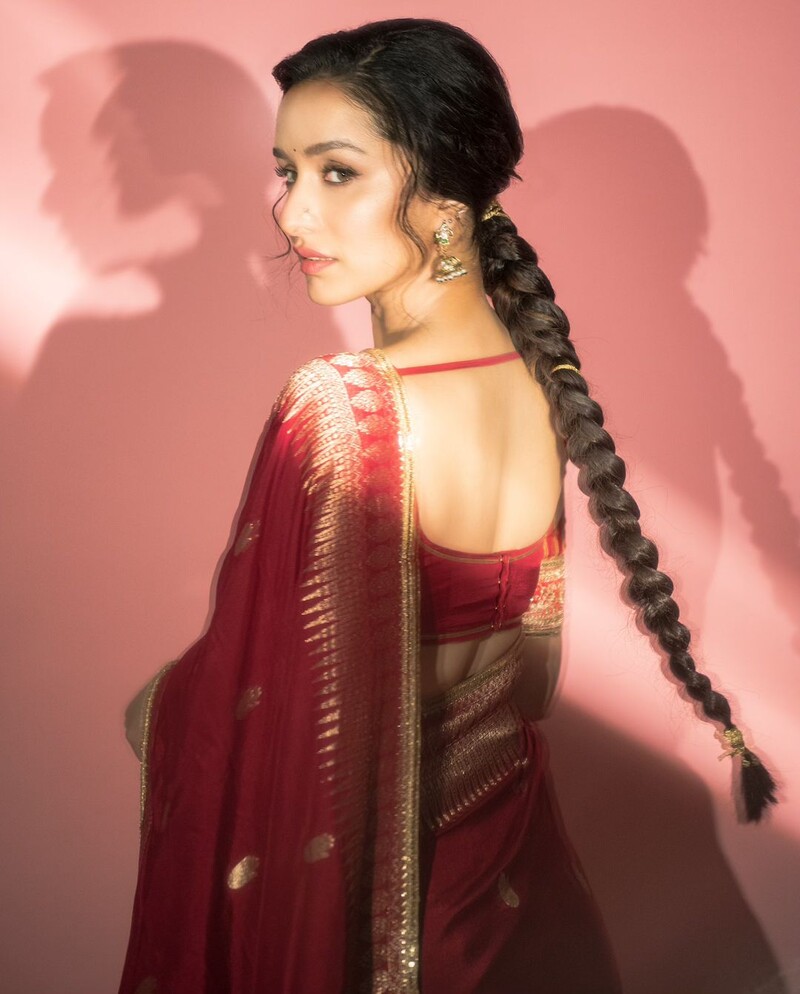 Shraddha Kapoor Paints The Town Red With THESE 5 Stunning Saree Looks ...