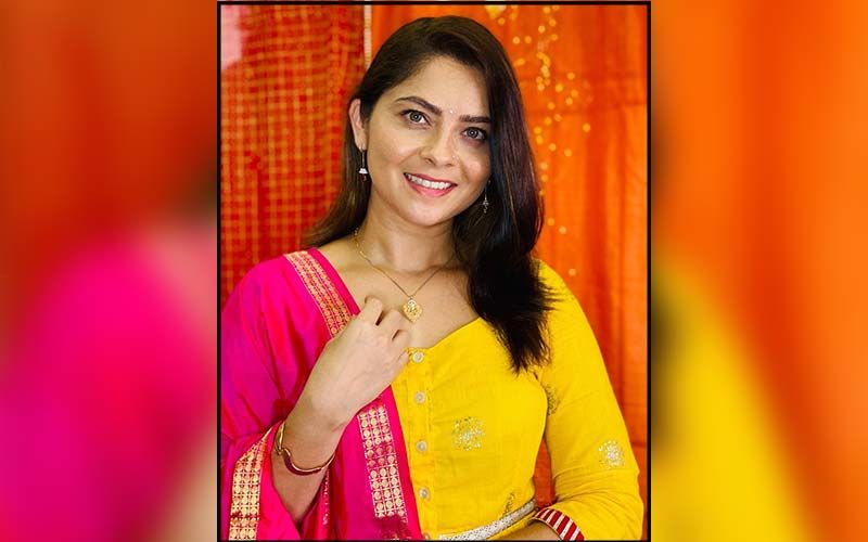 Sonalee Kulkarni Looks Gorgeous In This See Through Mini Dress Flaunting Her Oozing Hotness