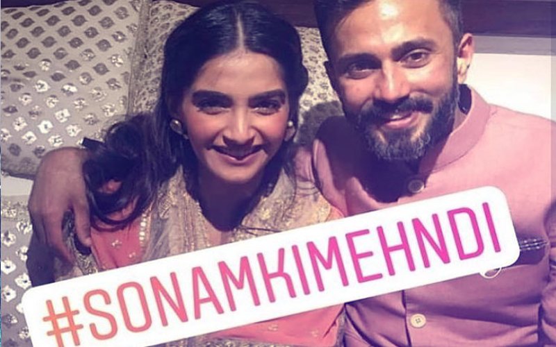 Mehendi Pics: Sonam Kapoor & Anand Ahuja Look Gorgeous In Colour-Coordinated Outfits