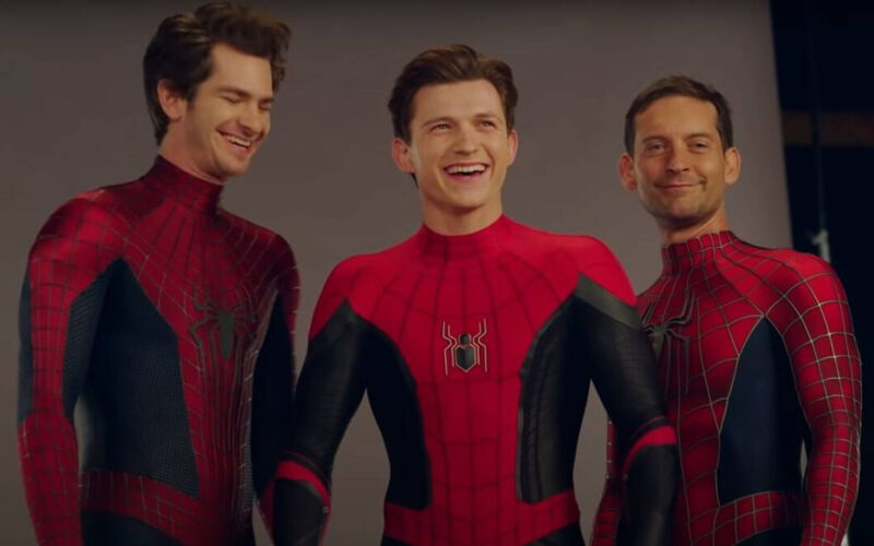 Spider-Man No Way Home: Sony Shares Fun BTS Clip Featuring Tom Holland, Tobey Maguire And Andrew Garfield Putting On Spidey Costume!