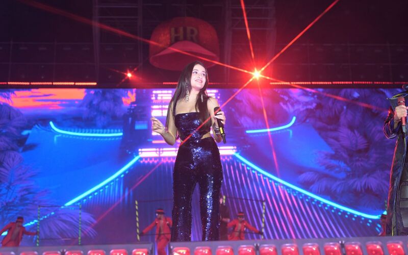 Gen Z Sensation Pragati Nagpal Steals the Show at Himesh Reshammiya’s Capmania in Delhi!