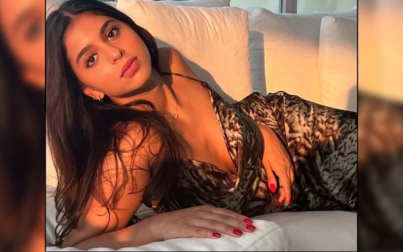 Suhana Khan Is An Absolute STUNNER As She Poses In A Printed Satin Slip Dress; Besties Ananya Panday And Shanaya Kapoor Shower Love On Her