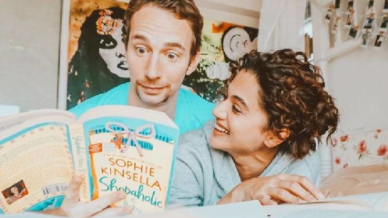 Taapsee Pannu's BF Mathias Boe Shows Off His Funny Side As He Goofs Around With His Face Shield Before Boarding A Flight