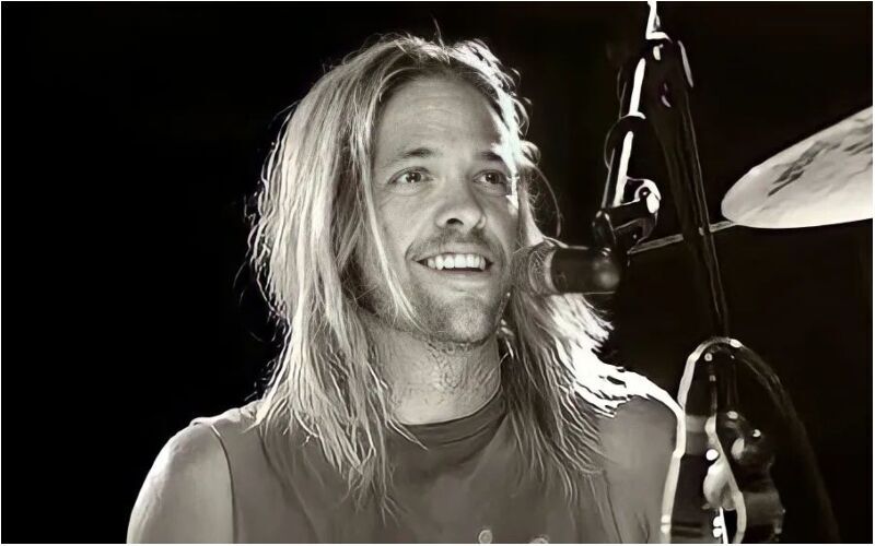 Foo Fighters Drummer Taylor Hawkins’ Remains Brought Home In Plain Black Casket, Band Remains Devastated!