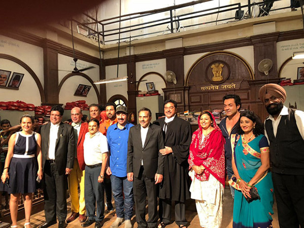 The Cast And Crew Of Yamla Pagla Deewana Phir Se
