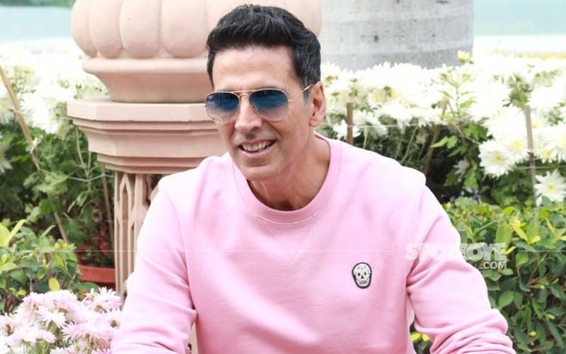 Akshay Kumar Filled With ‘Pride’ As Bell Bottom Gets Screened At 11562 Feet In Leh