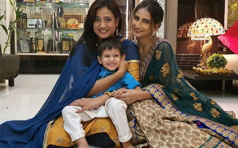Shweta Tiwari's Pics With Kids Palak And Reyansh Are Too Cute To Be Missed